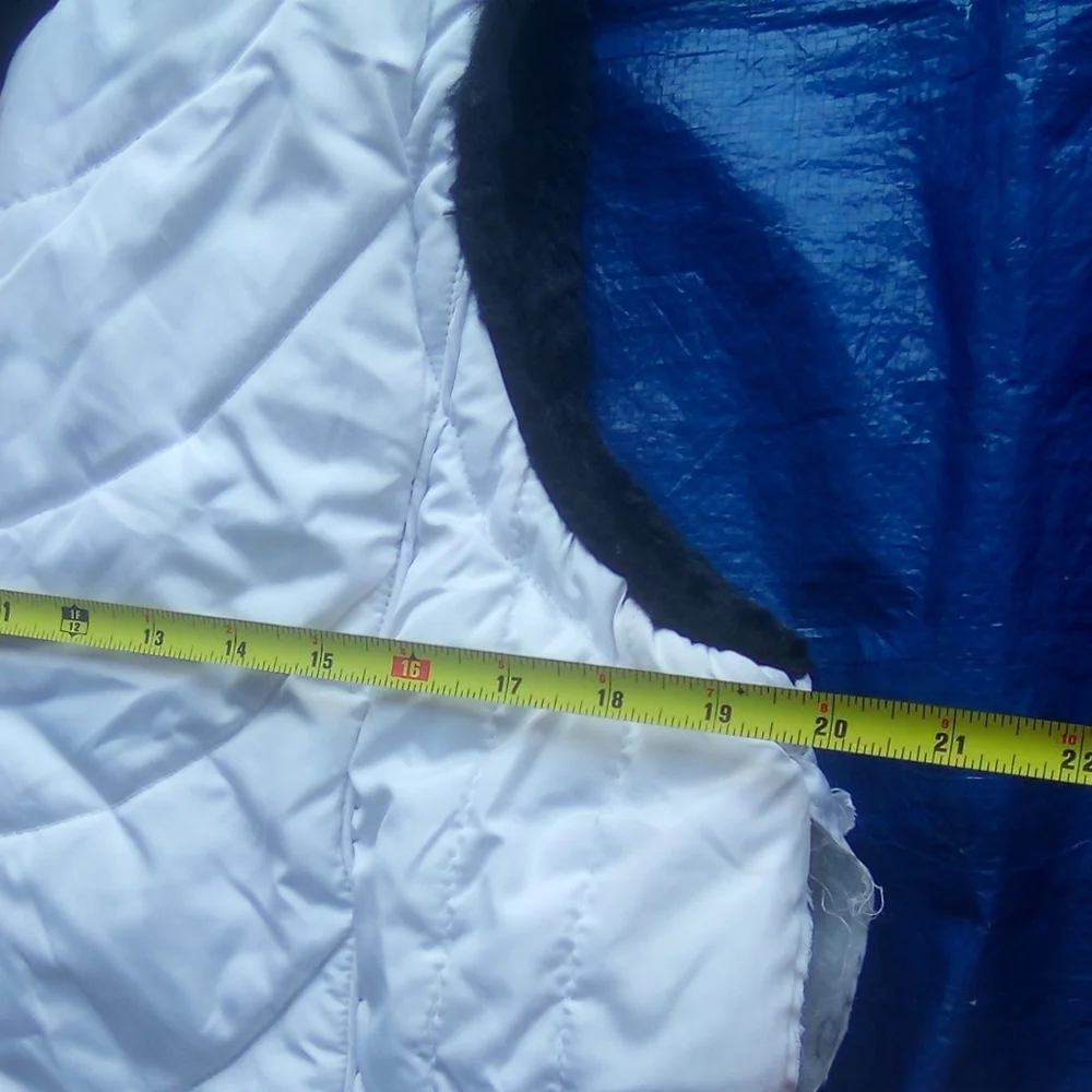 Women's White Quilted Vest